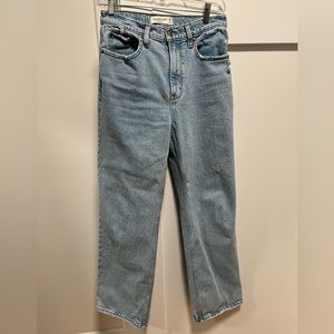 Abercrombie & Fitch The 90s Relaxed Jean Size 26 R